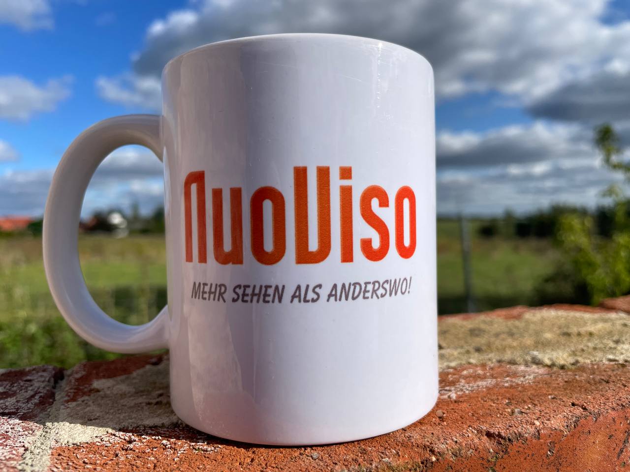 NuoViso Tasse - Handsginiert von Frank Höfer