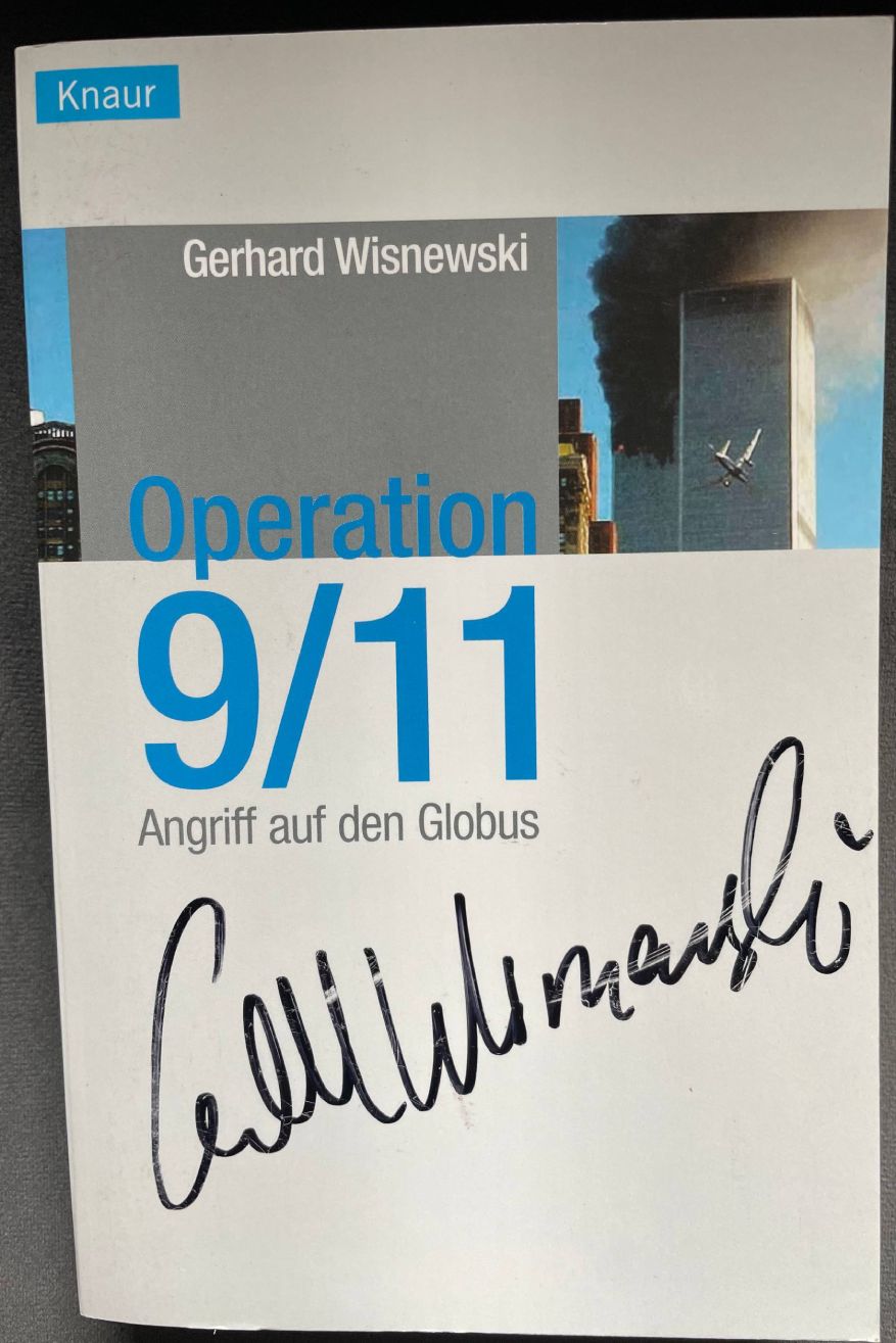 Gerhard Wisnewski signiertes Buch "Operation 9/11"