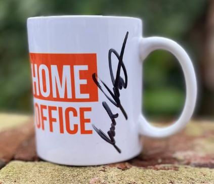 Home Office Tasse - signiert von der Home Office Crew
